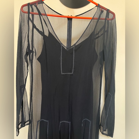 Black dress - Picture 1 of 3